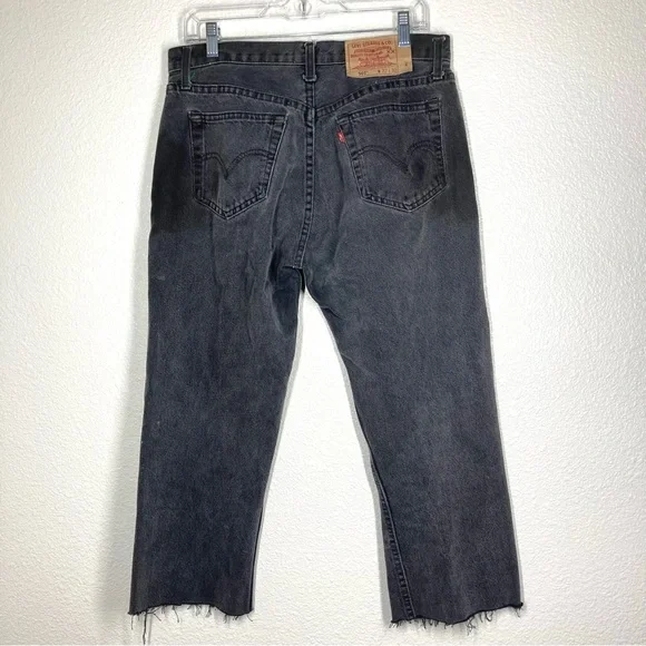 Levi's 501 Washed Baggy Black Distressed Cutt Of Hem 32 High Rise Button Fly - Picture 11 of 16